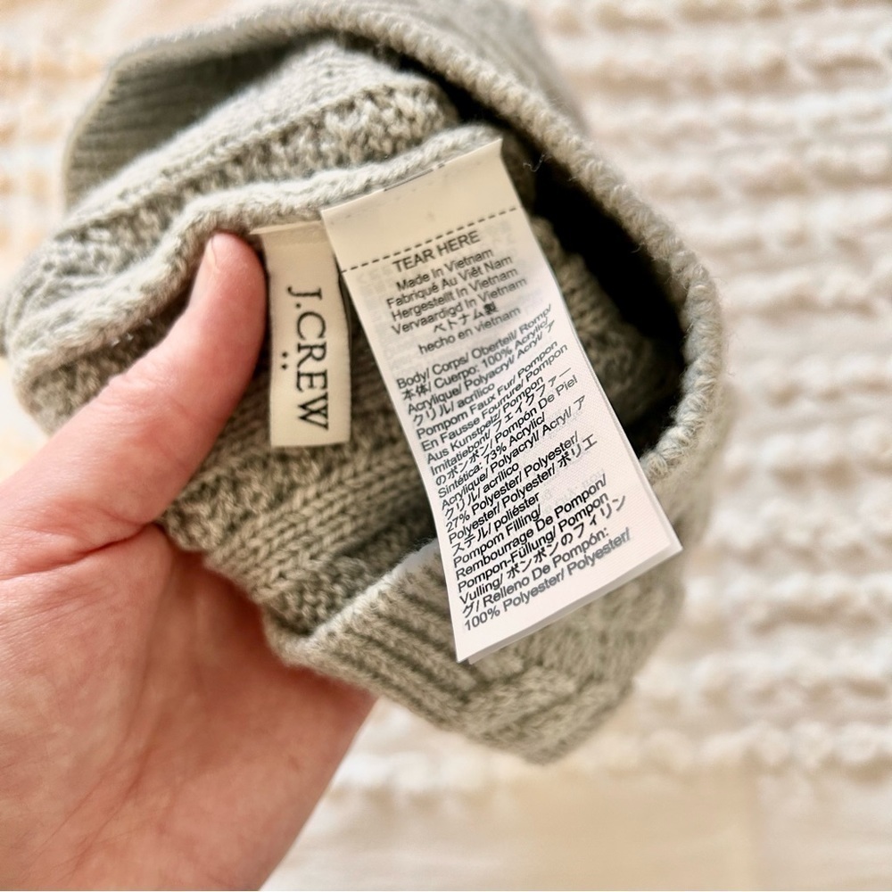 J. Crew Gray Knit Hat With Faux-fur White Pom-Pom Like New! - Picture 4 of 4